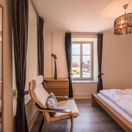 Dependance First * إنترلاكن